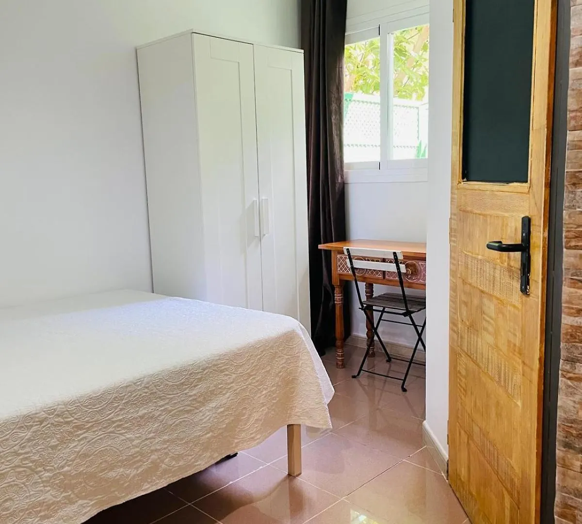 Joy Beach B&B Torremolinos 0*,  Spagna
