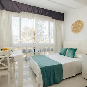 Bed and breakfast Top2stay Alamos, Torremolinos